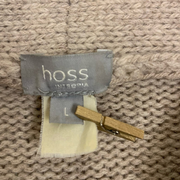 Cozy Beige Women's Cardigan - Picture 6 of 8